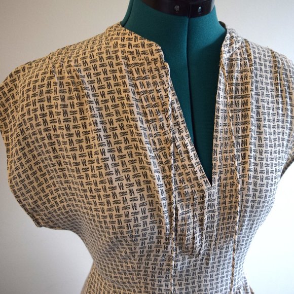 Anthropologie LOVE Print V-Neck Dress with Pockets - Picture 3 of 9